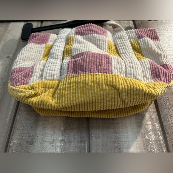 BDG Urban Outfitters patchwork mini corduroy tote bag in blush - Picture 3 of 8